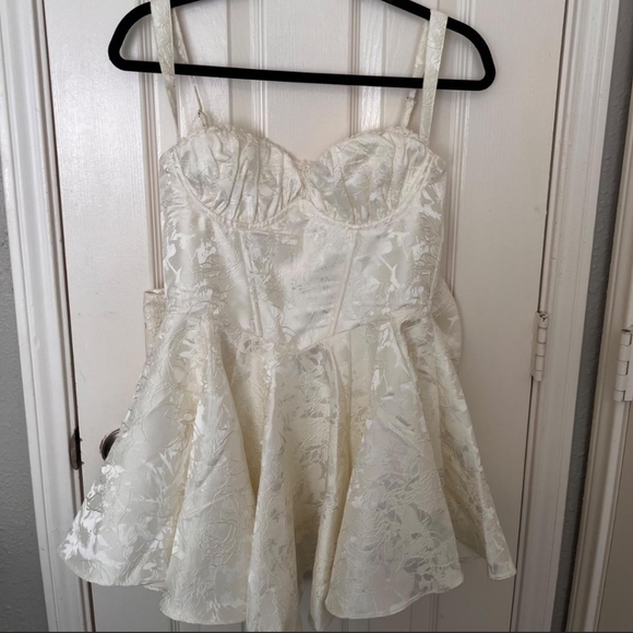 Babyboo Emile Playsuit - Ivory (M) - Picture 2 of 4